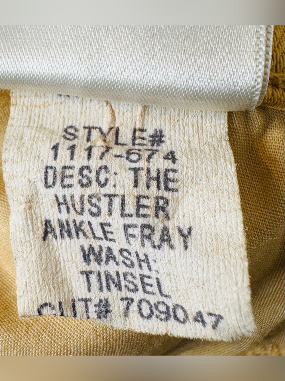 MOTHER The Hustler Ankle Fray Tinsel Denim Jeans - Picture 13 of 16